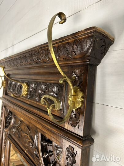 Антикварная вешалка прихожая в бретонском стиле