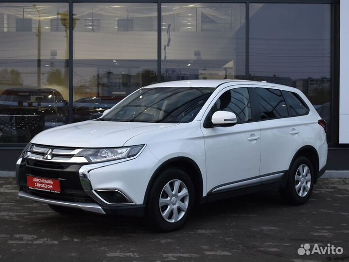 Mitsubishi Outlander 2 CVT, 2017, 123 460 км