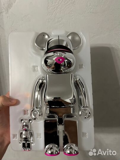 Bearbrick hajime sorayama 2g silver chrome 400%