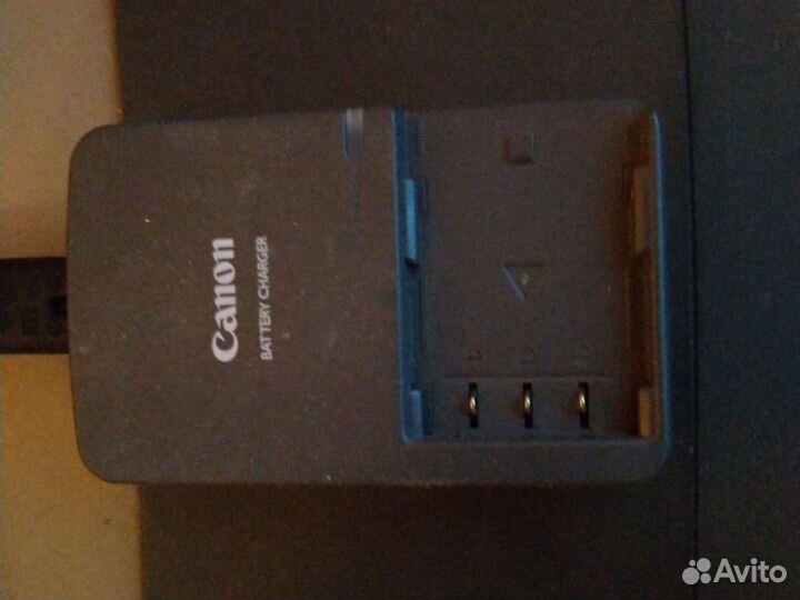 Зарядное устройство для фотоаппарата Canon новое
