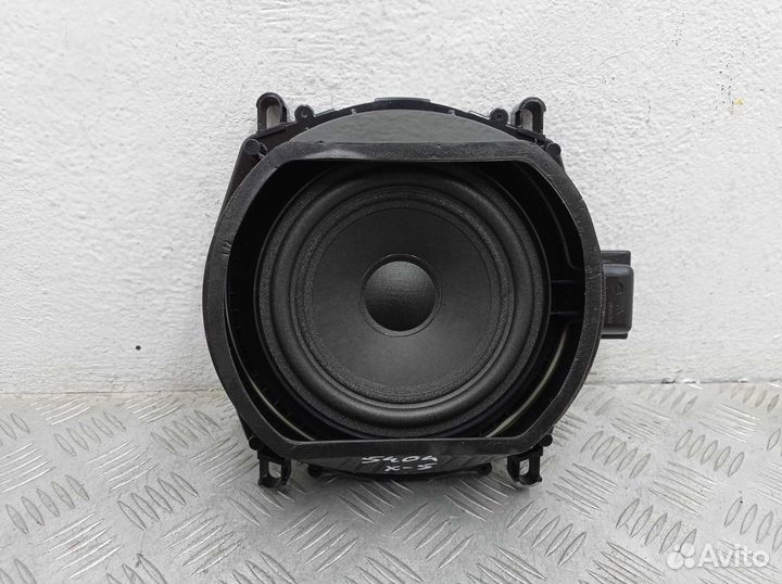 Сабвуфер BMW X5 E70