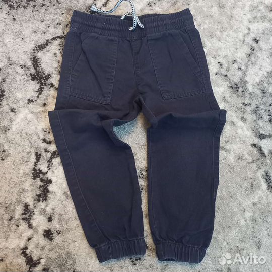 Одежда на мальчика. Кофта. Джинсы. Брюки