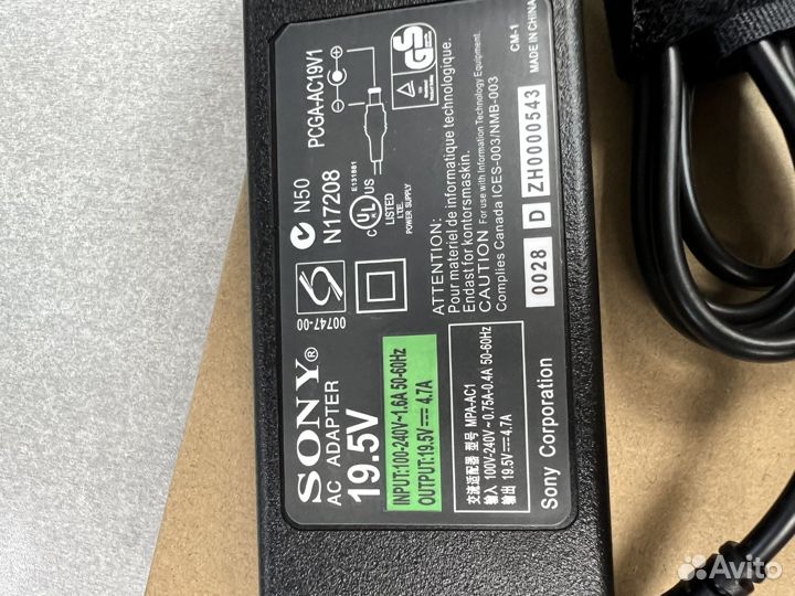Блок питания для ноутбука Sony 19.5v 4.7a 90w нов