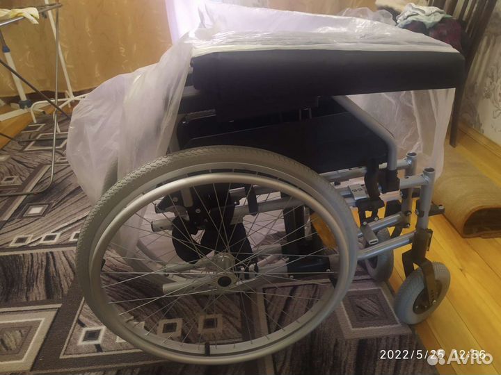 Инвалидная коляска новая