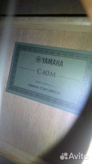 Классическая гитара yamaha c40m