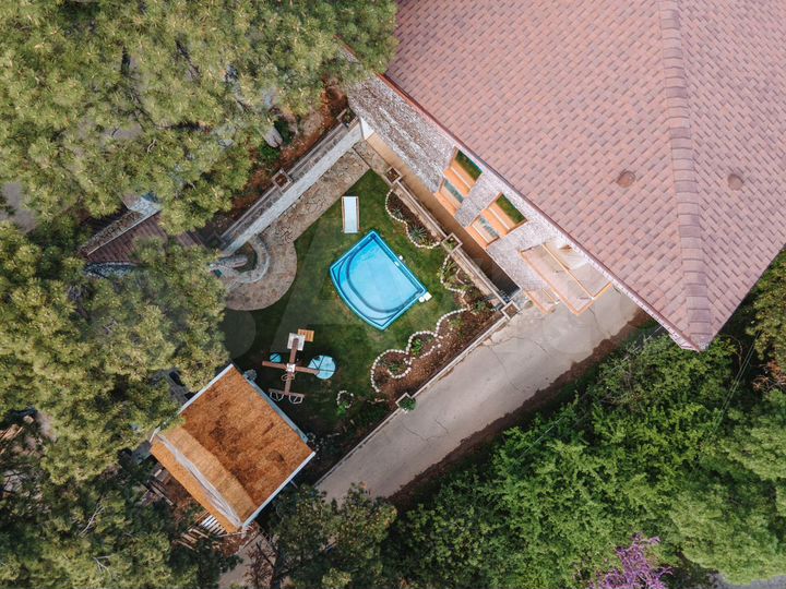 Дом 350 м² на участке 3 сот.