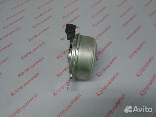 Nissan 21487-8H300 Моторчик вентилятора охлаждения