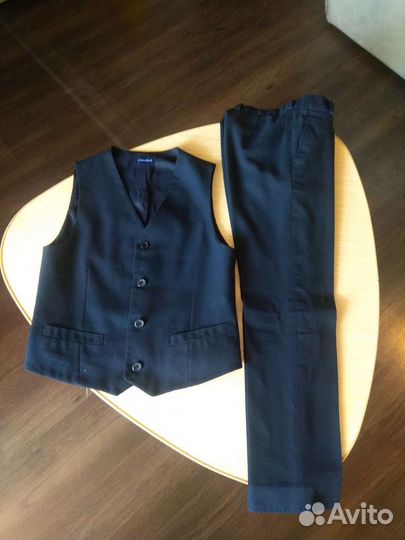 Школьная форма с новой рубашкой 134(3 предмета)