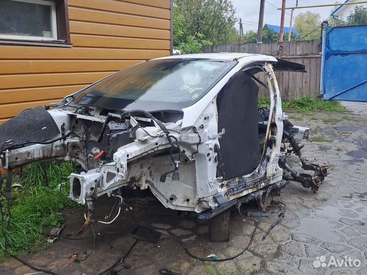 Ford Focus 1.6 AMT, 2017, битый, 91 000 км