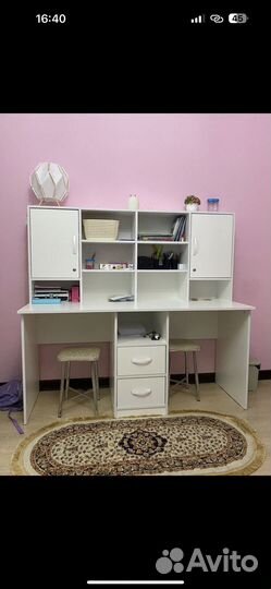 Письменный стол