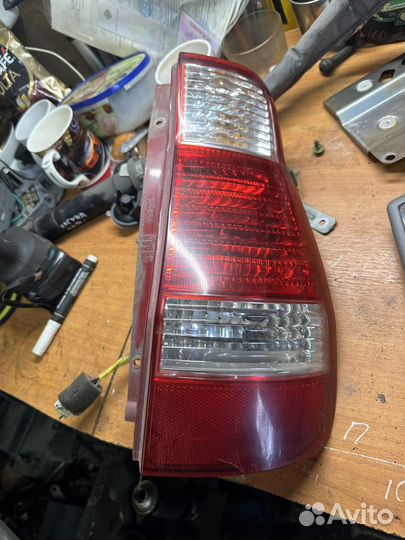 Фонарь правый Hyundai Matrix
