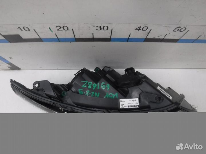 Фара правая Land Rover Discovery Sport