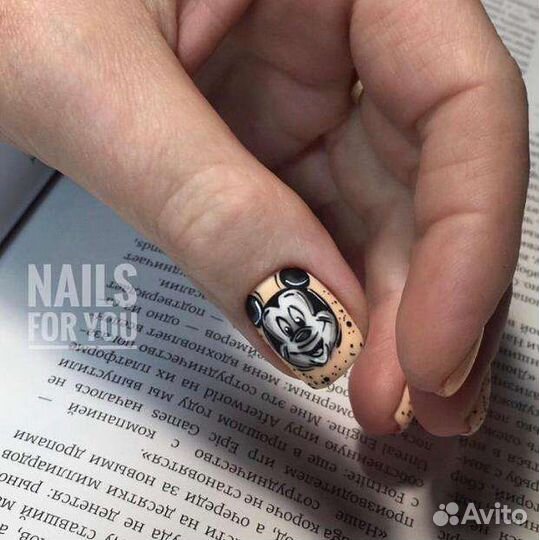 Маникюр и педикюр