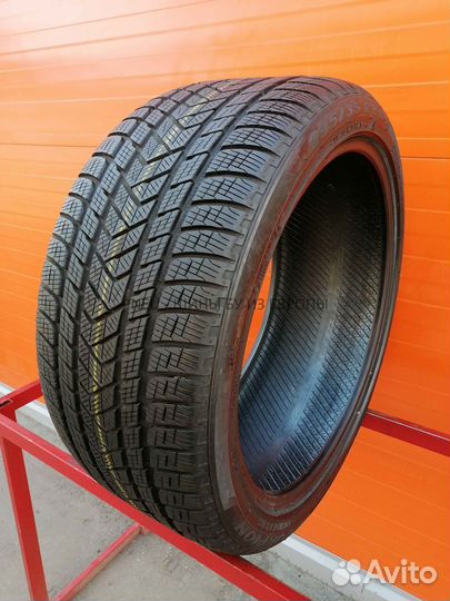 Pirelli Scorpion Winter 295/35 R21 98T