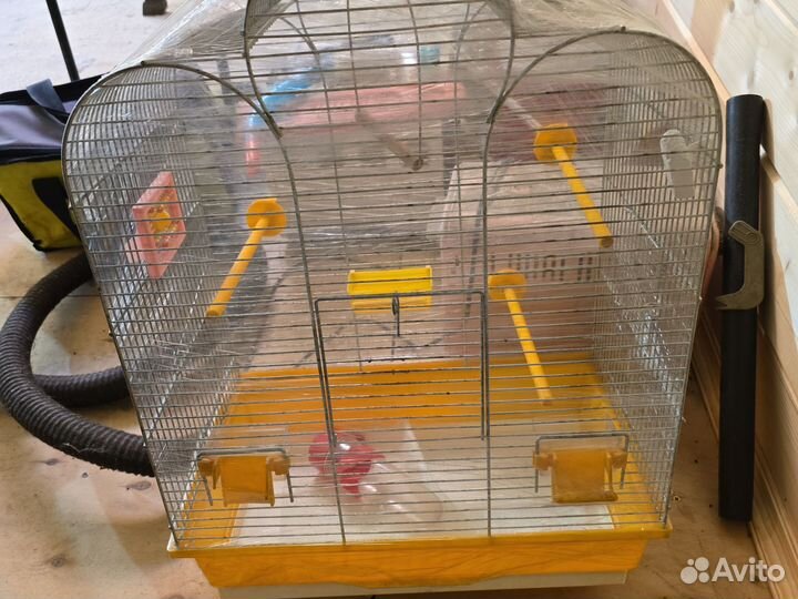 Клетка для попугая большая