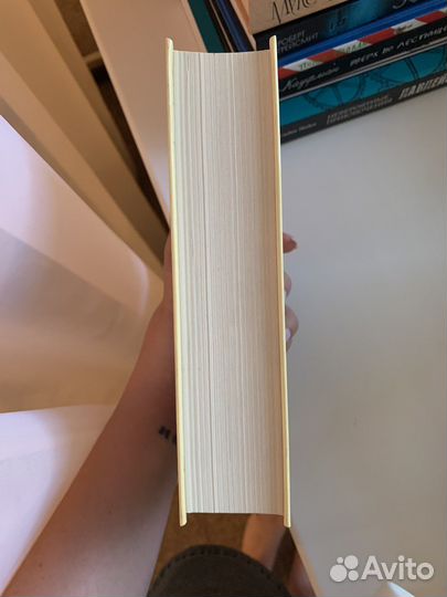 Книга «Аэропорт» Артур Хейли