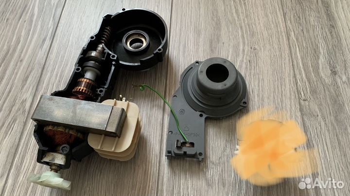 Мясорубка Bosch MFW 1550/01 на запчасти