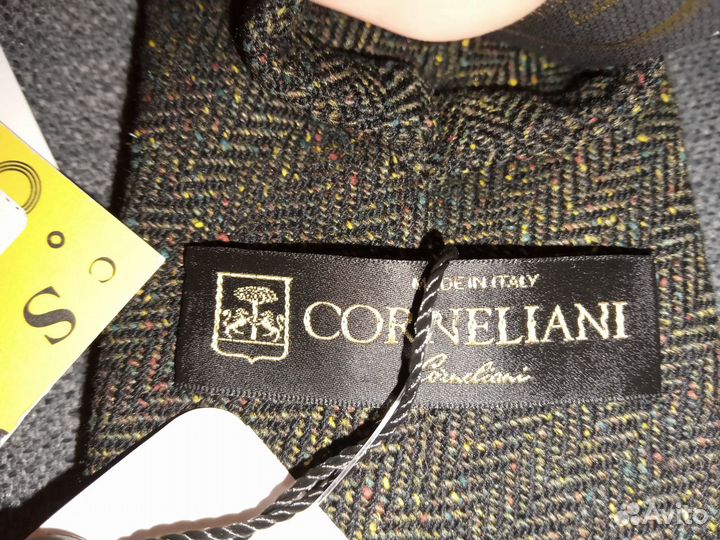 Corneliani галстук Италия из цума