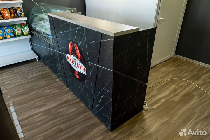 Стойки ресепшн