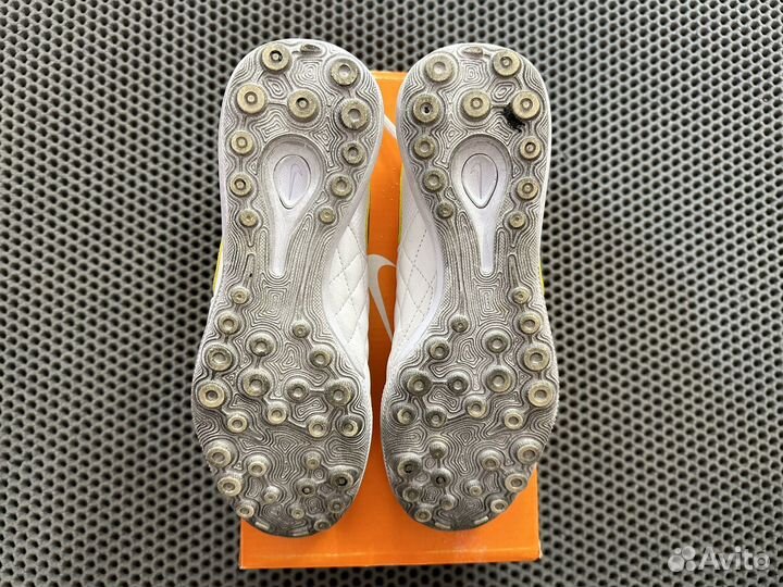 Шиповки Nlke tiempo R10