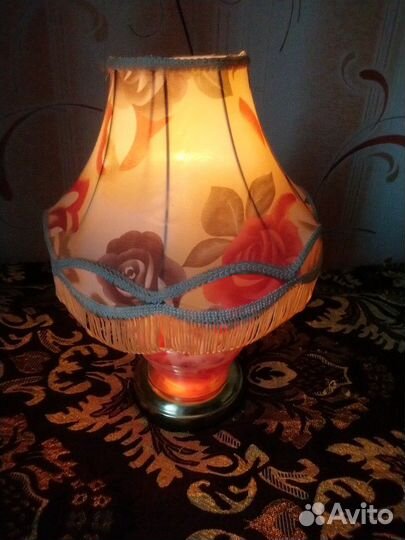 Лампа настольная