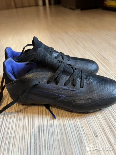 Футбольные бутсы adidas 32