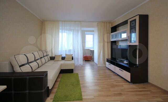 3-к. квартира, 90 м², 3/17 эт.