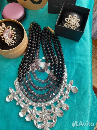 Колье ожерелье