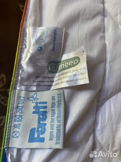 Детское одеяло и подушка в кроватку