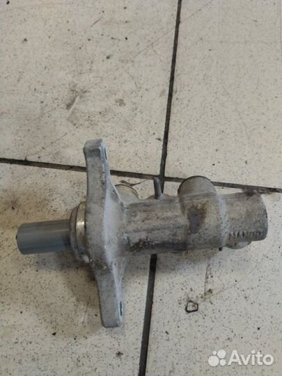 Главный тормозной цилиндр Hyundai Solaris