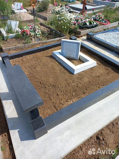 Установка гранитного поребрика / бордюра