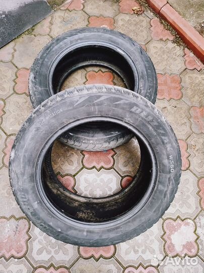 Bridgestone Blizzak WS-60 215/60 R16