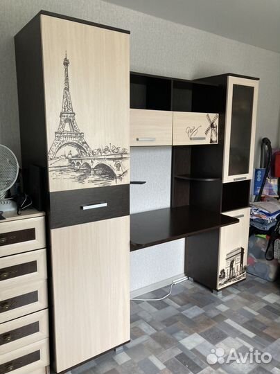 Стенка в комнату бу