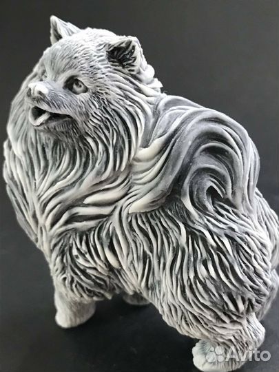 Шпиц фигурка из мраморной крошки