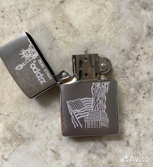 Коллекция зажигалок zippo