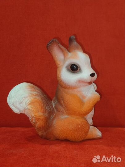 Копилка/фигурка белки