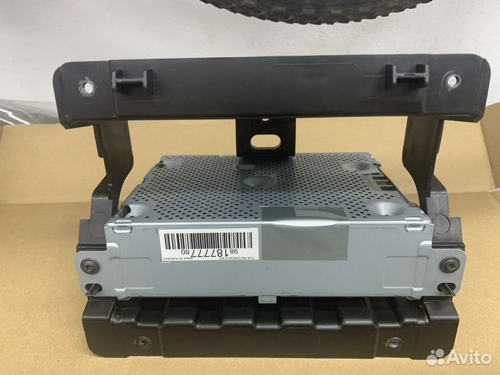 Магнитола Pegeout traveller