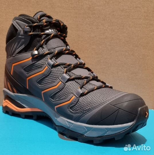 Треккинговые ботинки Scarpa Maverick Mid GTX