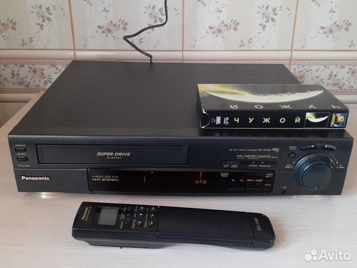 Видеомагнитофон Panasonic NV-HD100EE