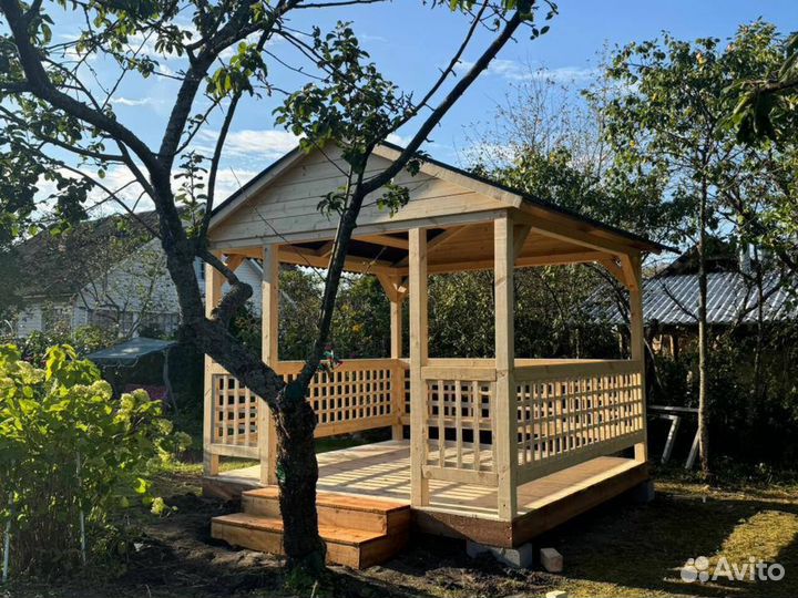 Беседка с мангальной зоной