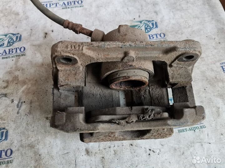 Суппорт тормозной передний Renault Scenic II (2003