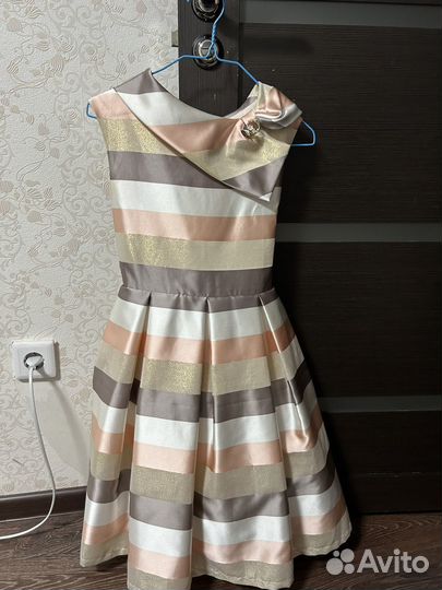 Платье нарядное