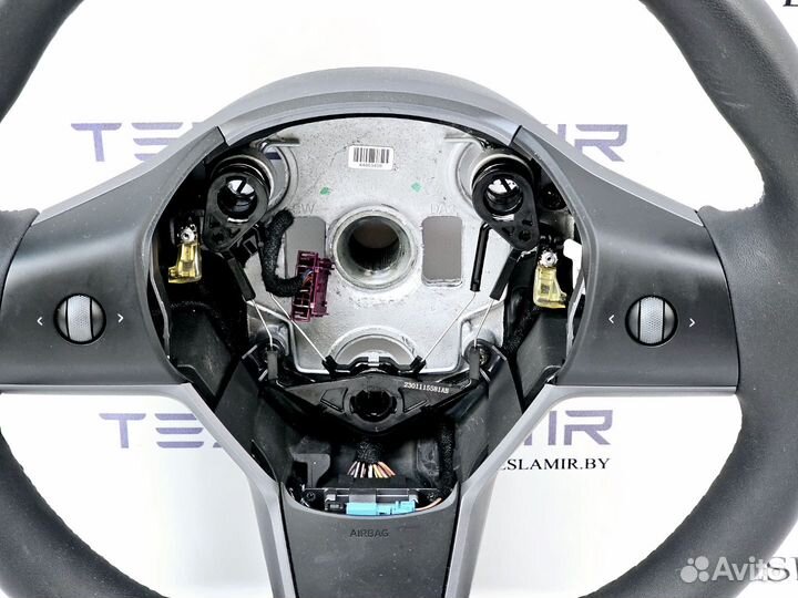 Руль (рулевое колесо) Tesla Model 3 2023