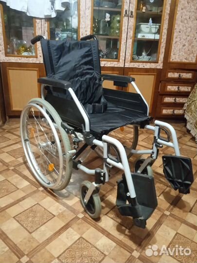 Инвалидная коляска