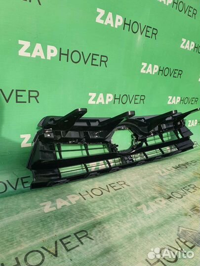 Решетка радиатора оригинал Toyota Highlander 2013