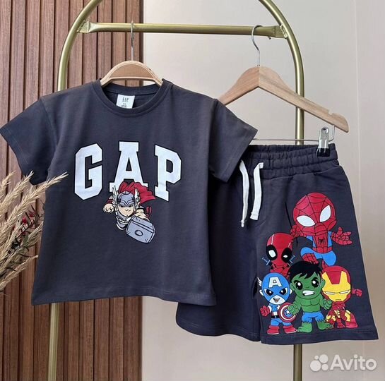 Детский костюм для мальчиков Zara новый