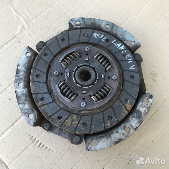 Сцепление Mitsubishi Lancer 4G92