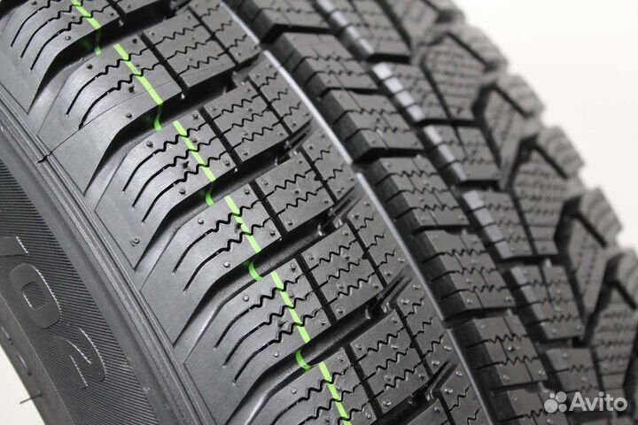 Hankook Winter I'Cept Evo2 W320A SUV 275/40 R22 107V