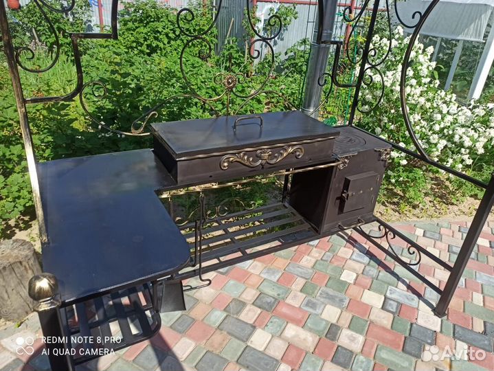 Мангал с крышей