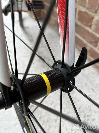 Карбоновый шоссейный велосипед Look 675